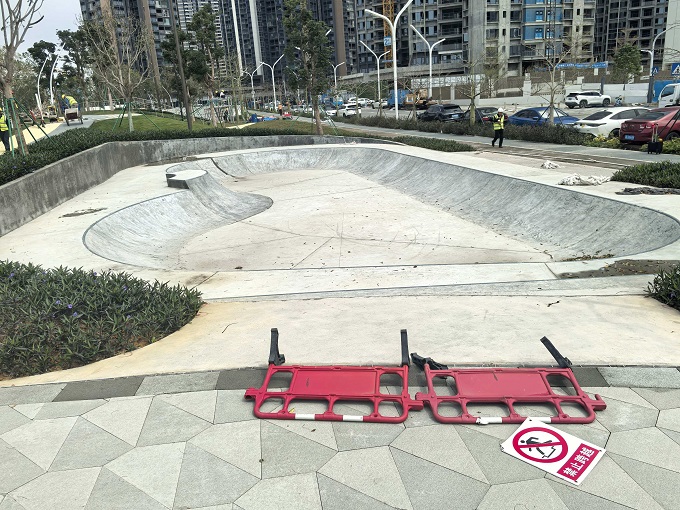 深圳寶安滑板新地標：混凝土碗池挑戰極限運動風潮